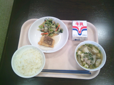 給食