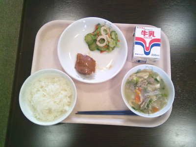 給食