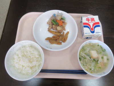 給食