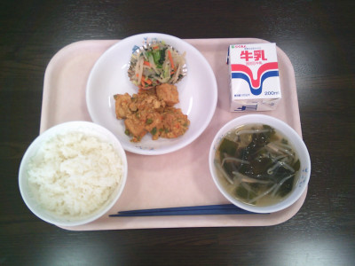 給食