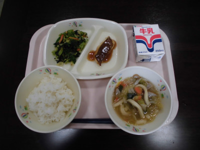 給食