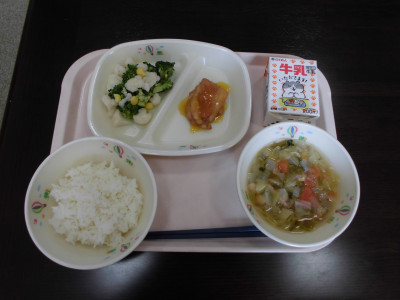 給食
