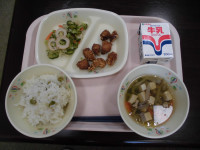 給食