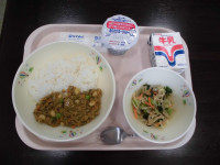 給食