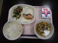 給食