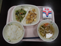 給食