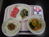 給食