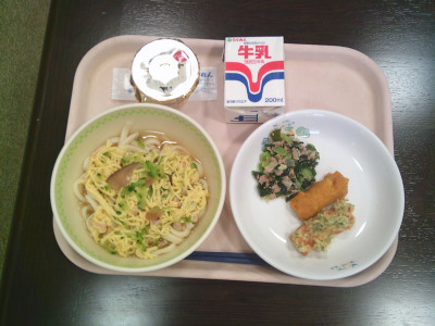 給食