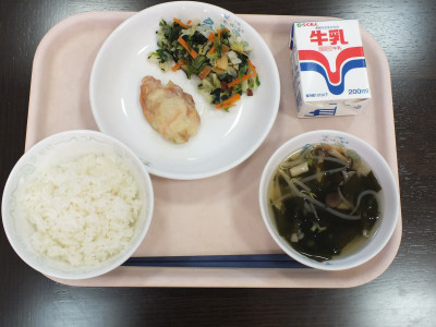 給食