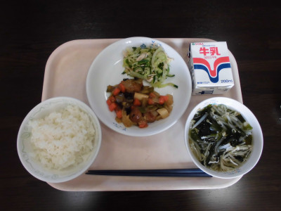 給食