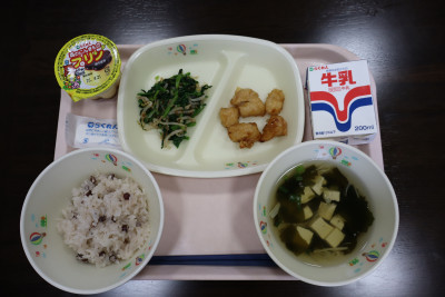 給食