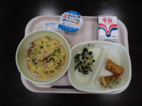 給食