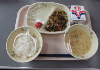 給食