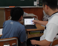 ６年