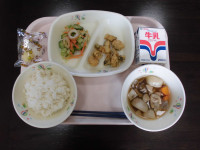給食